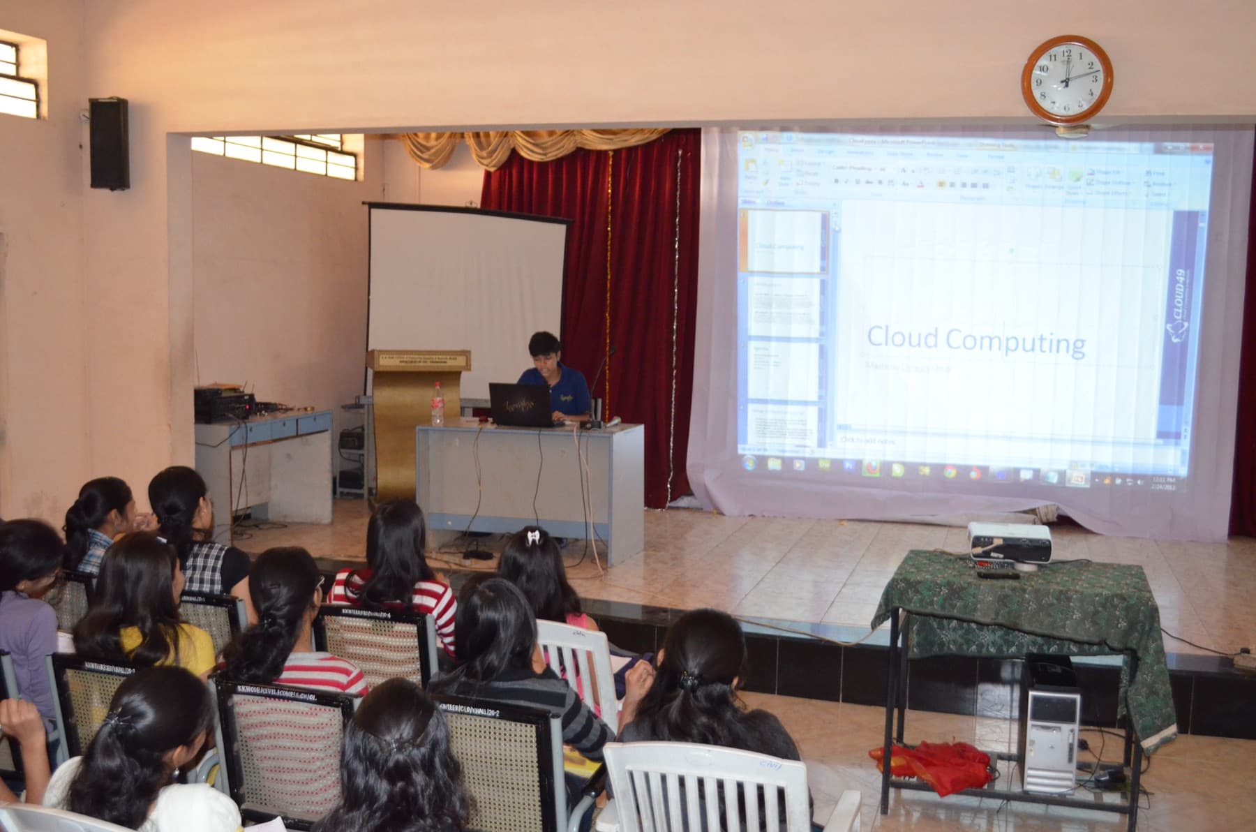 A cloud computing session
