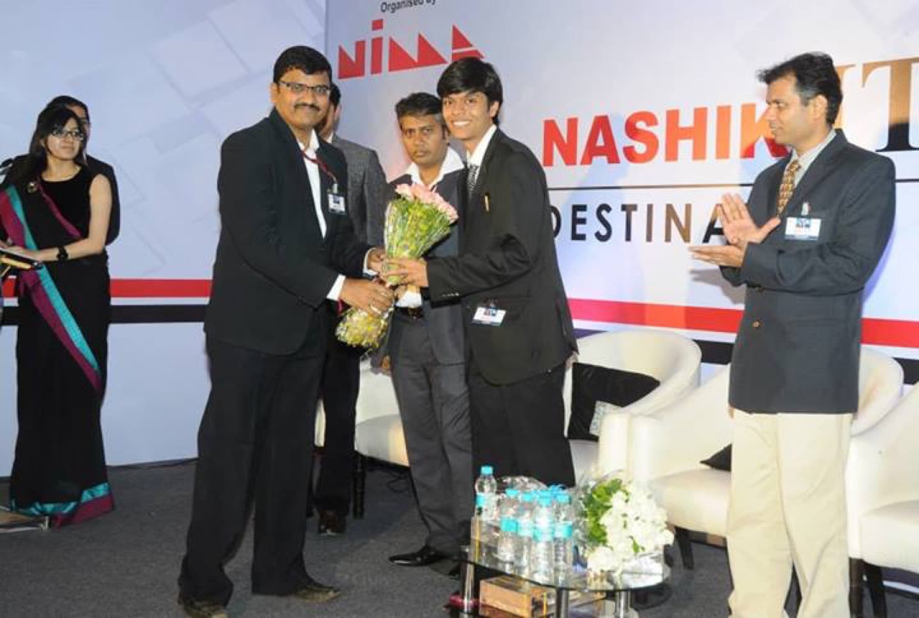 Dinesh Modi being felicitated by the NIMA IT Forum at Nashik IT Destination Next